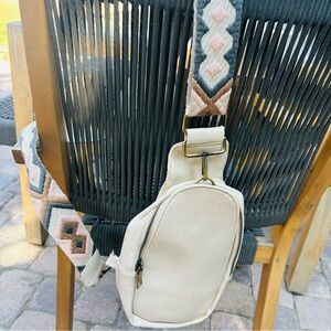 Cream crossbody with beautiful strap